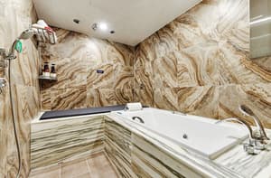 thumbnail: Deep soaking bathtub