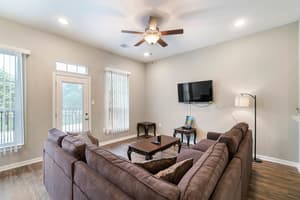 thumbnail: Living room