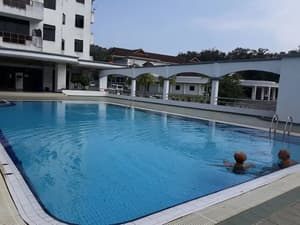 thumbnail: Outdoor pool