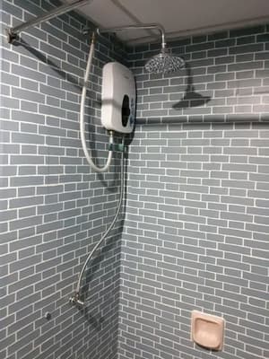 thumbnail: Bathroom shower