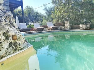 thumbnail: Pool