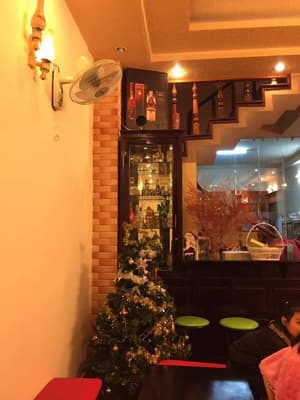 thumbnail: Interior detail