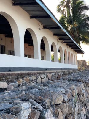 thumbnail: Exterior
