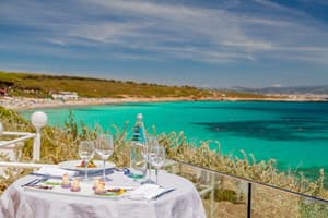 thumbnail: Outdoor dining