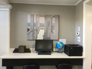 thumbnail: Business center