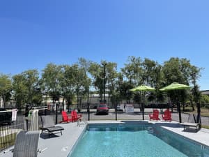 thumbnail: Outdoor pool