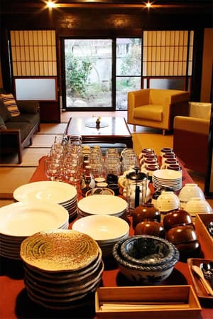 thumbnail: In-room dining