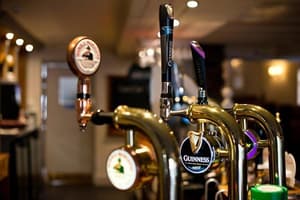 thumbnail: Bar (on property)