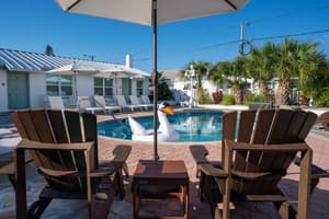 thumbnail: Outdoor pool
