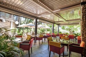 thumbnail: Restaurant
