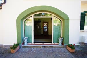 thumbnail: Property entrance