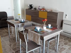 thumbnail: Breakfast area