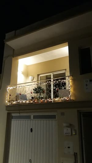 thumbnail: Front of property
