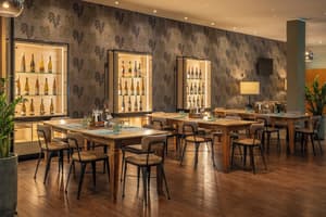 thumbnail: Restaurant