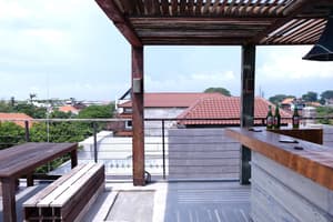 thumbnail: Terrace/patio