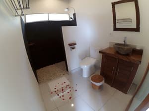 thumbnail: Bathroom sink