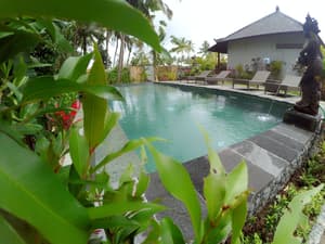 thumbnail: Outdoor pool