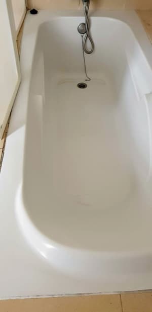thumbnail: Deep soaking bathtub