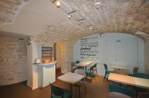 thumbnail: Breakfast area