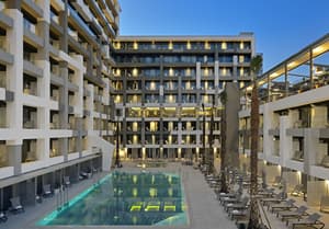thumbnail: Outdoor pool