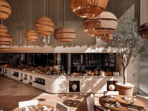 thumbnail: Breakfast area