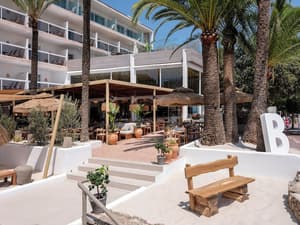 thumbnail: Restaurant