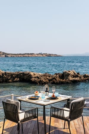thumbnail: Restaurant