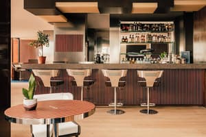 thumbnail: Restaurant