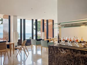 thumbnail: Interior detail