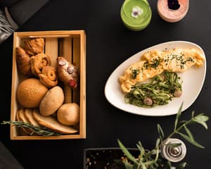 thumbnail: Restaurant