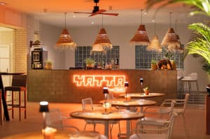 thumbnail: Restaurant
