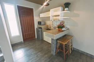 thumbnail: In-room dining