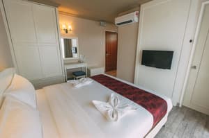 thumbnail: Room