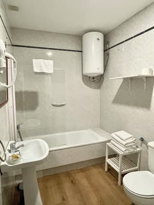 thumbnail: Bathroom
