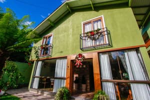 thumbnail: Front of property
