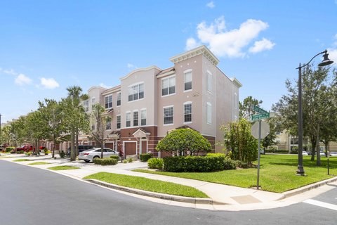 Exterior Front Main