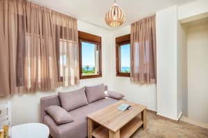 thumbnail: Living room