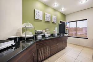 thumbnail: Breakfast area