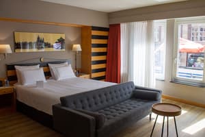 thumbnail: Room