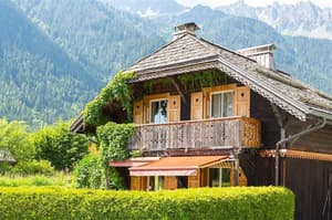 thumbnail: Exterior