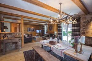 thumbnail: Dining room