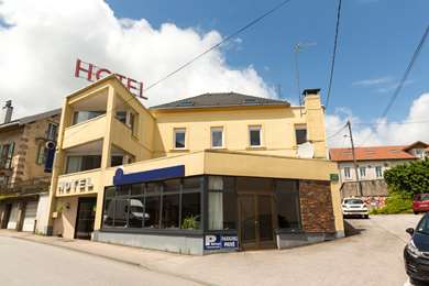 On-Site,Outdoor/Exterior,Exterior View of Building