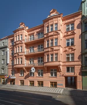 thumbnail: Exterior