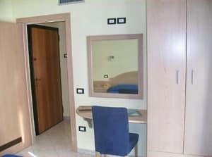 thumbnail: Room amenity