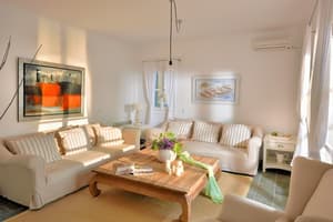 thumbnail: Living area
