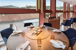 thumbnail: Restaurant