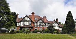 OYO Dunmar House Hotel