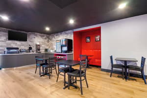 thumbnail: Breakfast area