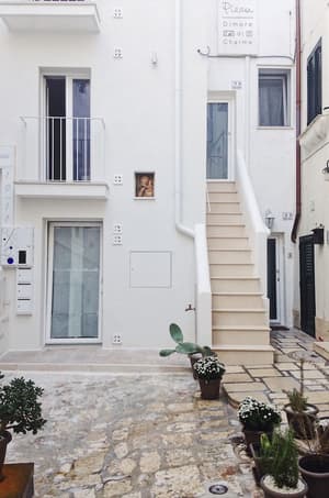 thumbnail: Front of property