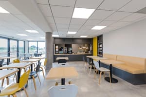 thumbnail: Breakfast area